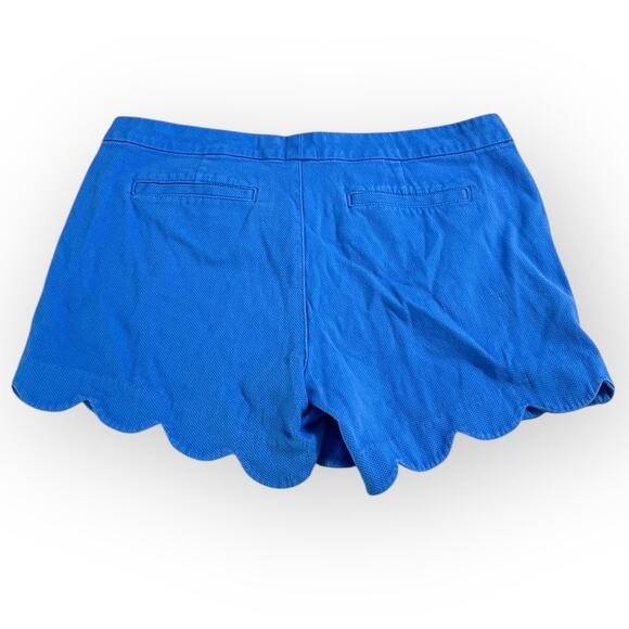 Lilly Pulitzer Buttercup Shorts Women's 12 Blue Textured Scalloped Mid Rise - Picture 2 of 7